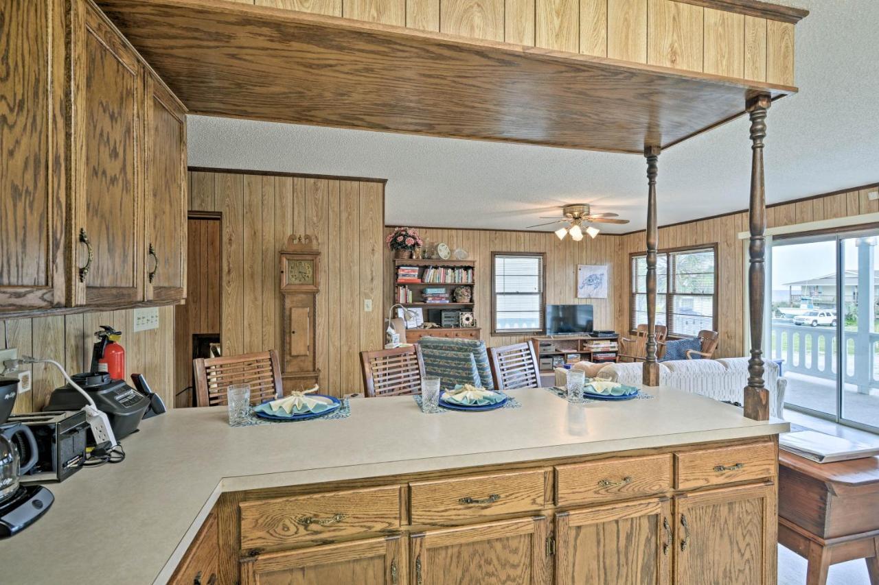 Pet-Friendly Second Row House Steps To Beach! Holden Beach Exterior photo