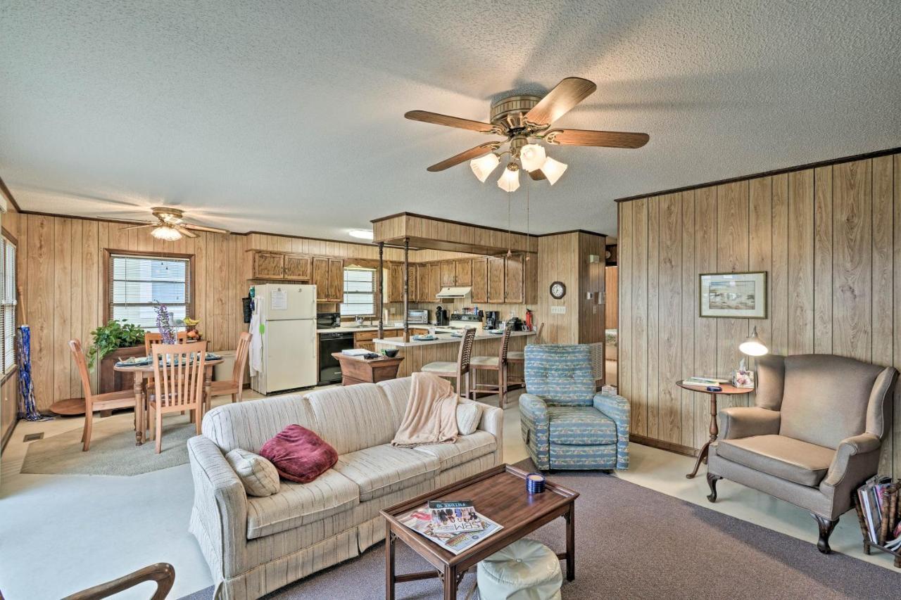 Pet-Friendly Second Row House Steps To Beach! Holden Beach Exterior photo